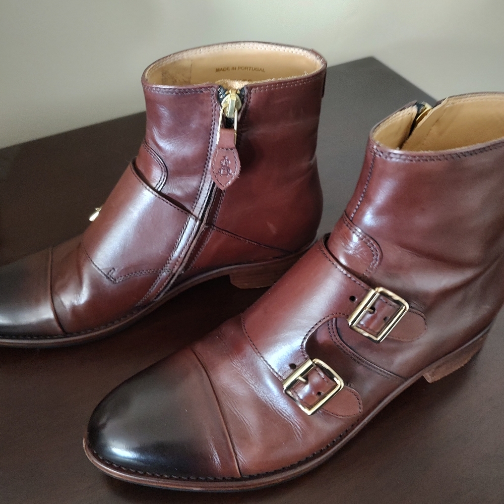 The Office of Angela Scott Mr. Dean Brown Size 38/8